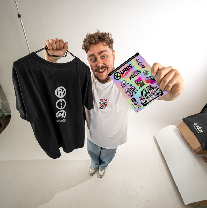 FULL STARTER PACK : TS blanc + TS noir + Stickers